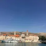 Frühstückspension Liza Trogir