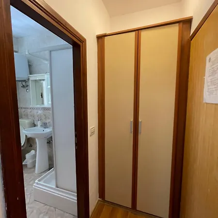 Bed and breakfast Vila Liza *