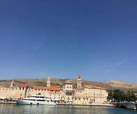 Bed and breakfast Vila Liza Trogir